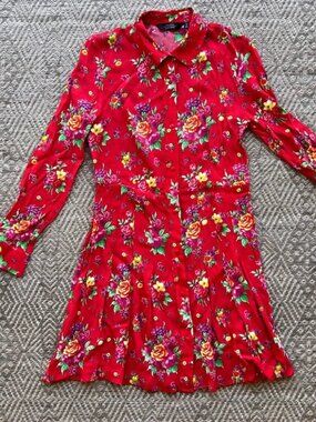 & Other Stories Red Floral Pleated Button Down Dress Womens Size 8 fits like 6
